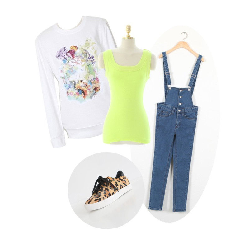 Rough & Detail 컬러패치 맨투맨,봉자샵 꽃만송이(골지컬러나시),YOU & ME 433 Cow suspender PT등을 매치한 코디