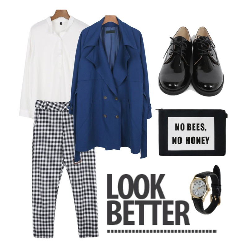 daily monday Codez Burberry jacket,daily monday Authentic check slacks[체크,슬랙스,면슬랙스,여자슬랙스,가을바지,유니크,캐주얼,면바지],daily monday Pocket v-line shirt[포켓셔츠.브이넥셔츠,브이넥,기본셔츠.가을셔츠]등을 매치한 코디