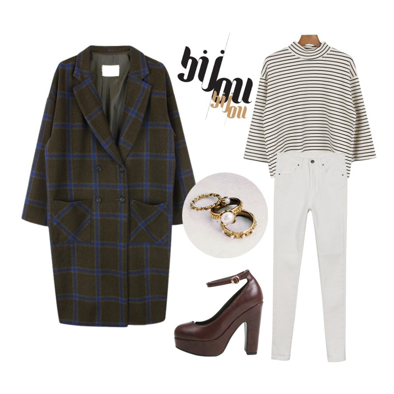 daily monday Stripe half-neck tee[스트라이프하프넥티,하프넥티,폴라티,스트라이프티,티],biznshoe Check long coat (2color),daily monday Good tension warm skinny[기모스키니,기모,스키니]등을 매치한 코디