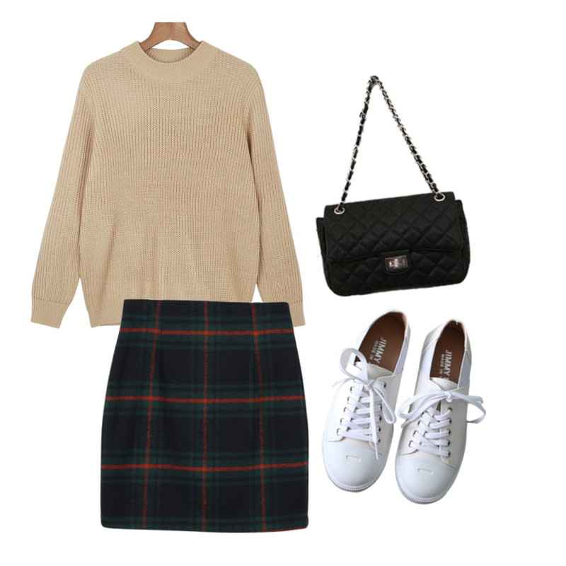 걸즈비 소피퀄팅bag,daily monday Daily half neck knit[하프넥니트,니트,아크릴니트,제작니트,하프넥],daily monday Tartan check skirt[타탄체크스커트,체크스커트,포인트룩,포인트스커트,스커트,일자스커트,미니스커트]등을 매치한 코디