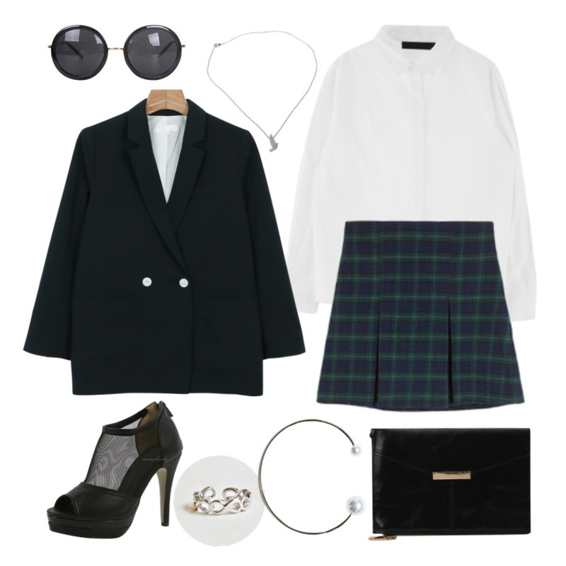 daily monday Twist earcuff,MIXXMIX 모던 카라 블라우스,daily monday Standard manish jacket등을 매치한 코디
