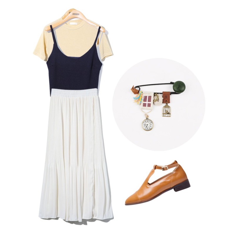 Reine Skin Essential Round Tee,Reine Organ Pleats Long Skirt,Reine Maple Petit Sleeveless Top 등을 매치한 코디