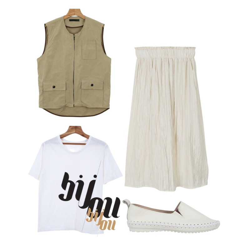 daily monday Pocket mannish vest,Zemma World 비엘 (t),daily monday Unique wrinkle midi skirt등을 매치한 코디