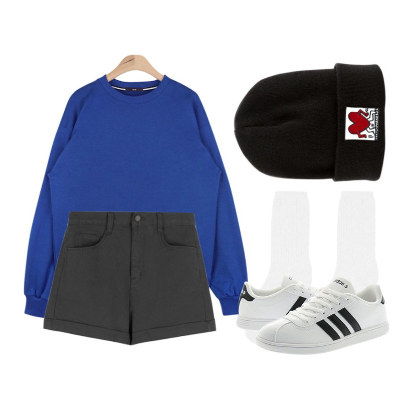 MIXXMIX 스크류 크릭 삭스,MIXXMIX 846 데이 컬러 숏츠,AIN " FRESH A " unisex mtm - cobalt blue등을 매치한 코디