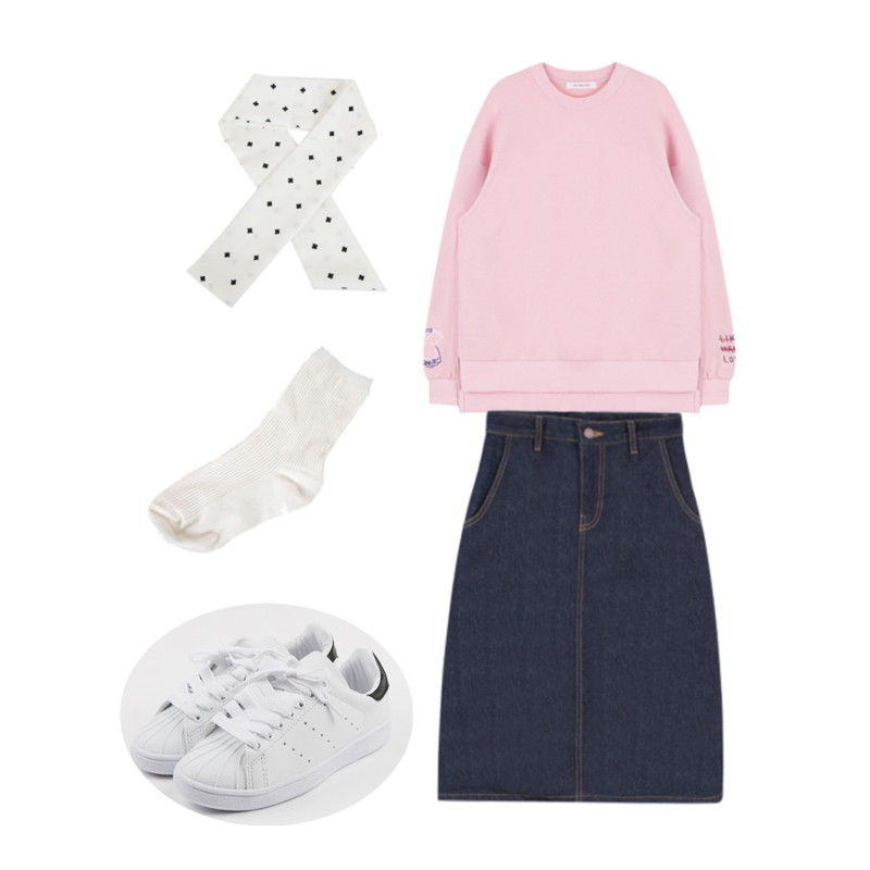 daily monday Round cushion sneakers,MIXXMIX HIDE AND SEEK테이크 핸즈 스웨트 셔츠,MIXXMIX 아미 롱 데님 스커트등을 매치한 코디