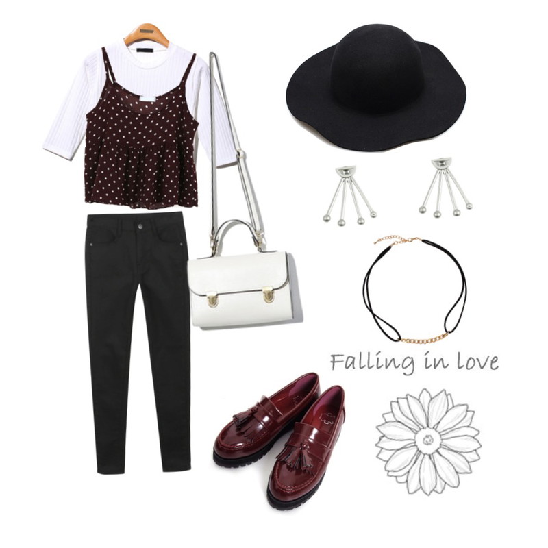 Zemma World 포스트-로퍼 ,Reine Monk Golgi Crop Tee,daily monday Black white skinny등을 매치한 코디