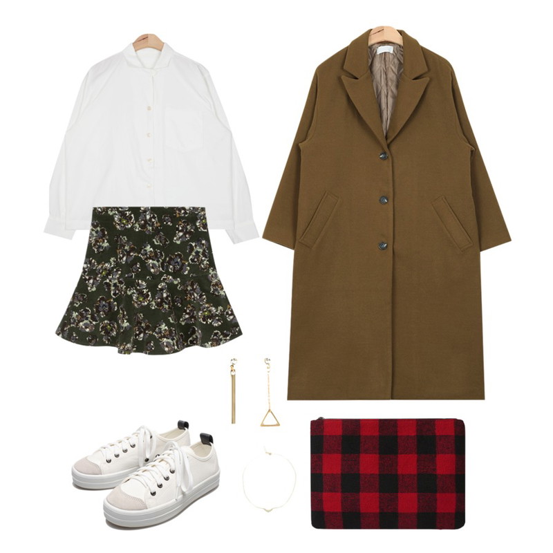 MIXXMIX 샤프란 플라워 스커트 ,AIN loose-fit winter color long coat (2 colors),AIN thin stripe lapel shirt (2 colors)등을 매치한 코디