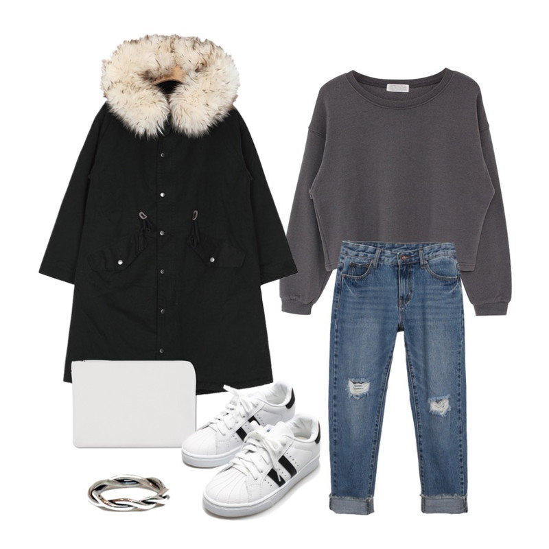 biznshoe Simple man-to-man (2color),daily monday Vintage straight denim,AIN 37 - ring등을 매치한 코디
