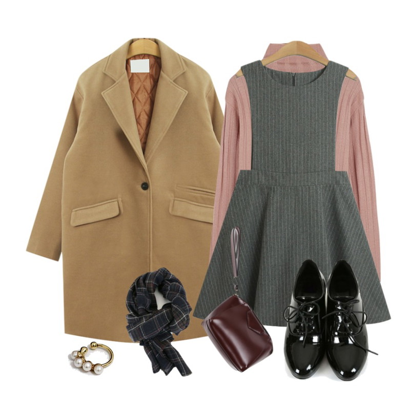 daily monday Wide golgi knit,TODAY ME [dress]벨 스트라이프 원피스,TODAY ME [coat]빅레이 코트등을 매치한 코디