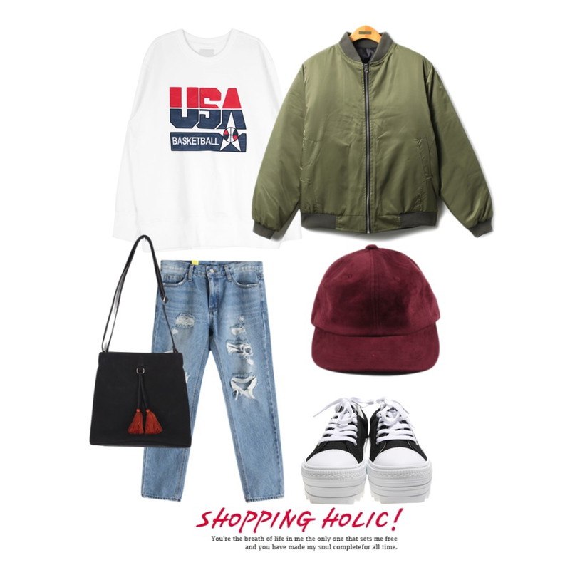 WEAR YOU USA basketball mtm,Reine The Mode Boy-Fit Jumper,WEAR YOU damage baggy denim등을 매치한 코디