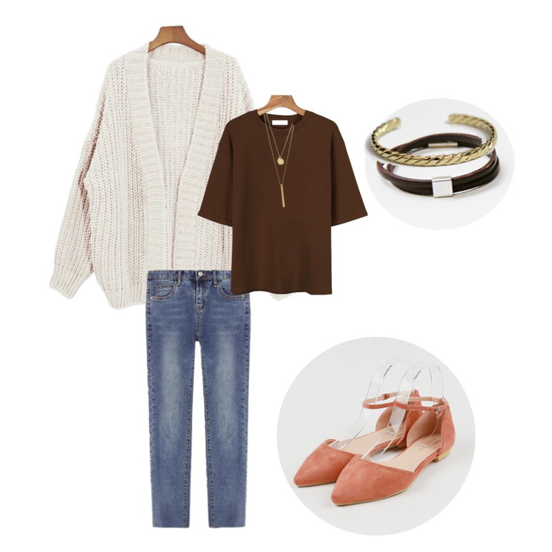 daily monday Winter roll up tee,MIXXMIX 596 스윙 데님 팬츠,DORA 와이메이드가디건등을 매치한 코디