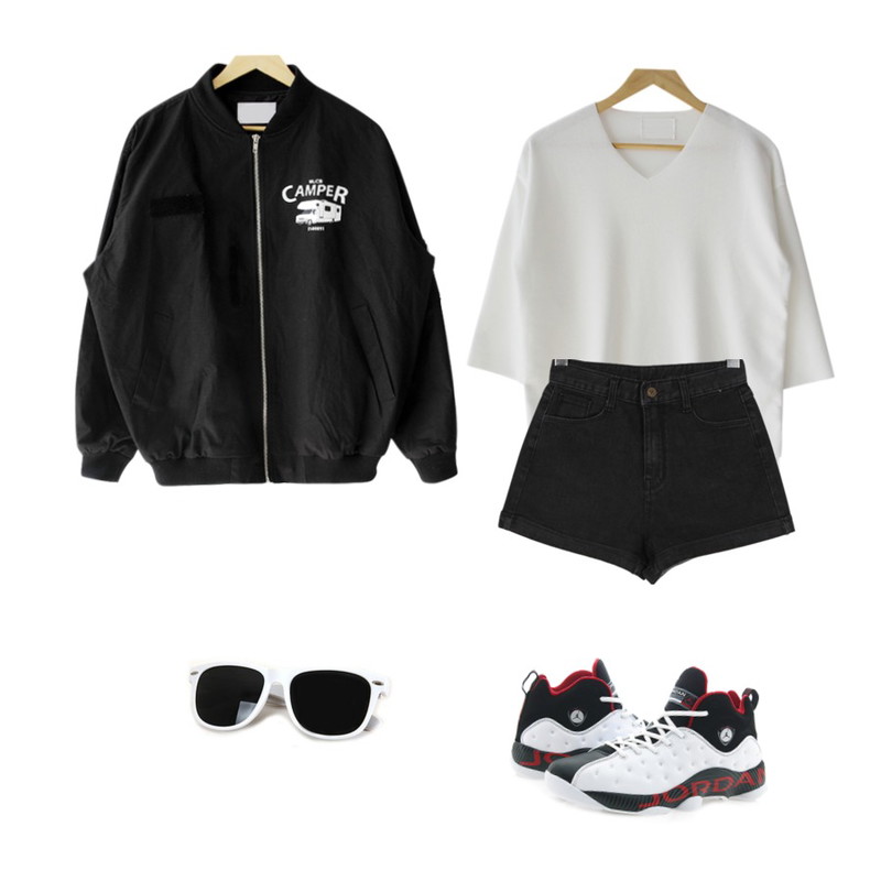 BULLANG GIRL 오키하이숏P,CCUMI SISTER Camper jumper,CCUMI SISTER Basic v-neck tee등을 매치한 코디