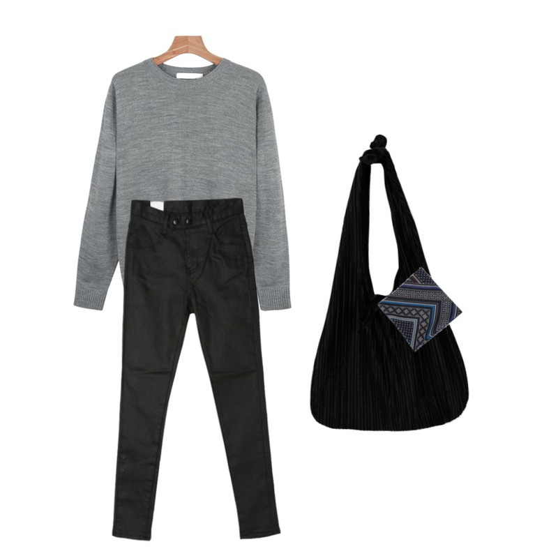 DORA 기모코팅반하이P,biznshoe Velvet pleats bag (3color),daily monday Solid round knit등을 매치한 코디