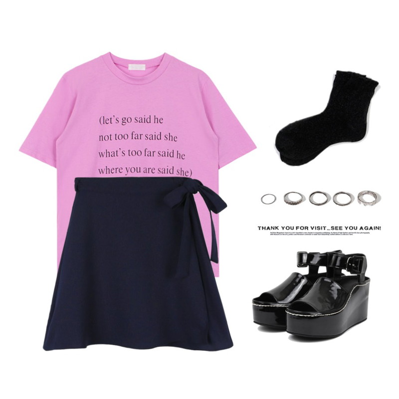 From Beginning Pearl wave socks_Y (size : one),biznshoe Lettering tee (3color),daily monday A-line wrap skirt등을 매치한 코디