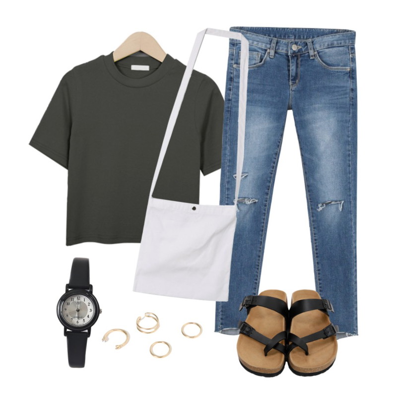 daily monday Cutting tension denim skinny,From Beginning Mini crop T_B (size : free),From Beginning Mount buckle slipper_K (size : 230,235,240,245,250)등을 매치한 코디