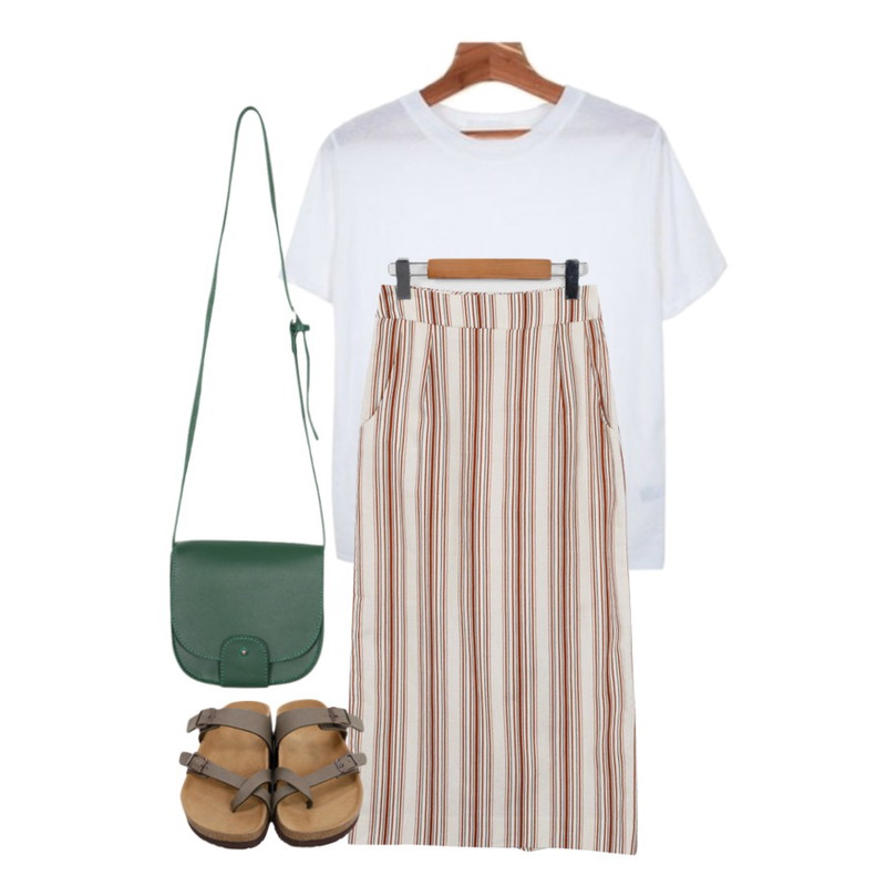 Zemma World 깔끔라운드 (t),From Beginning Vertical slit long skirt_H (size : S,M),From Beginning Mount buckle slipper_K (size : 230,235,240,245,250)등을 매치한 코디