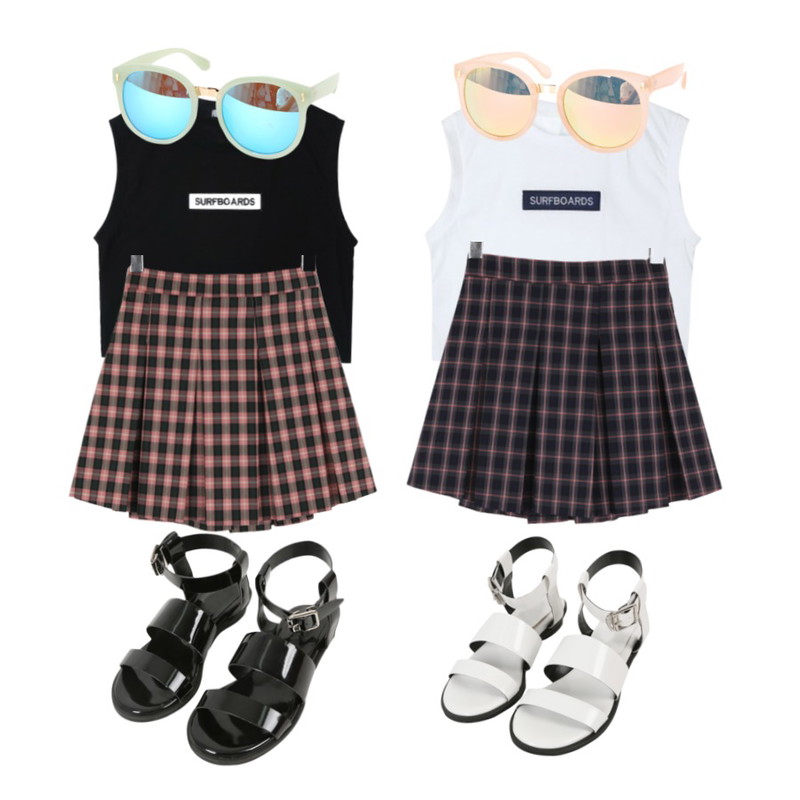 BULLANG GIRL 시크체크테니스SK,DORA 슈퍼보드나시,DORA 슈퍼보드나시등을 매치한 코디