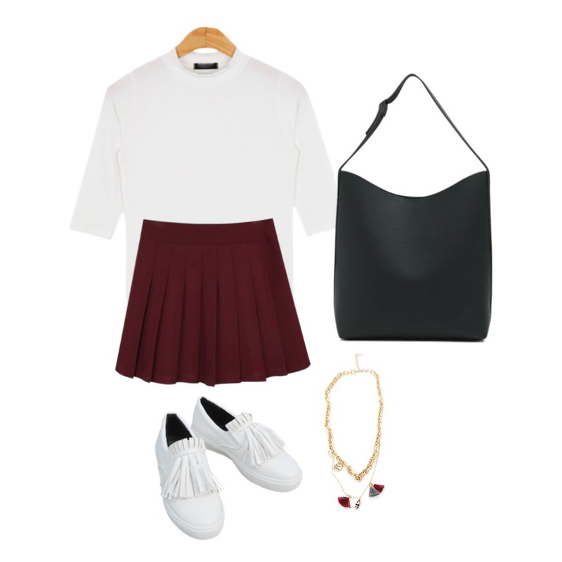 CCUMI SISTER Tassel loafer,BULLANG GIRL 머스트스판T,daily monday Deep color tennis skirtNAVY,S 8/15일이후입고예정등을 매치한 코디