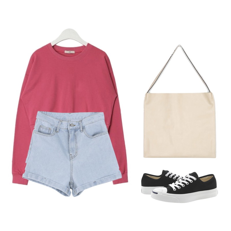 AIN soft shoulder bag (3 colors),LINDA GIRLS 허드슨 AA 데님 숏팬츠 (3color),AIN FRESH A crop mtm (6 colors)등을 매치한 코디