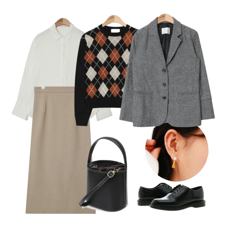 daily monday Silver pearl tassel earring(silver 925),AIN back point simple long skirt (2 colors),AIN soft double button cuffs blouse (3 colors)등을 매치한 코디