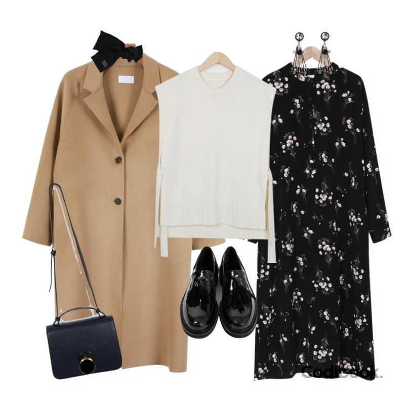 daily monday Simple high wool coat,myblin 꽃다발 패턴 롱 원피스,From Beginning Strap open knit vest_K(size : free)등을 매치한 코디