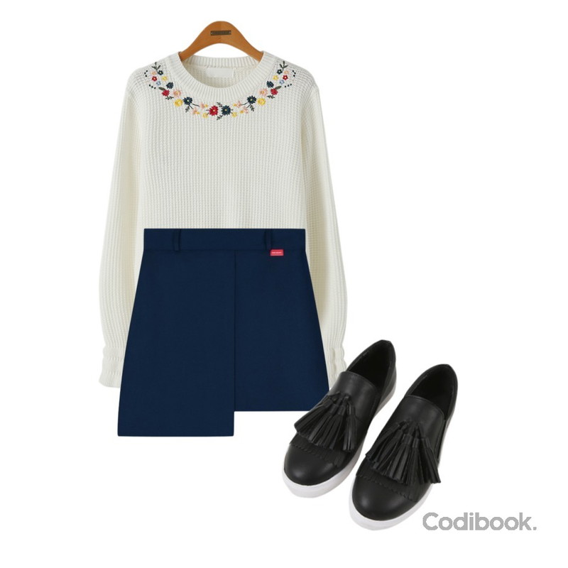 MIXXMIX Unbalance Solid Skirt Pants (Blue),Reine 셀레비 플라워 자수 니트,MINIBBONG 크러쉬 수술 슬립온 (편안한 슬립온디자인에 클래식한 태슬장식♥)등을 매치한 코디