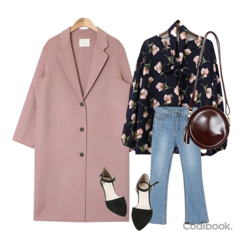 AIN standard handmade coat (5 colors),LINDA GIRLS 로앙 플라워 블라우스 (2color),daily monday Light blue boots-cut denim등을 매치한 코디