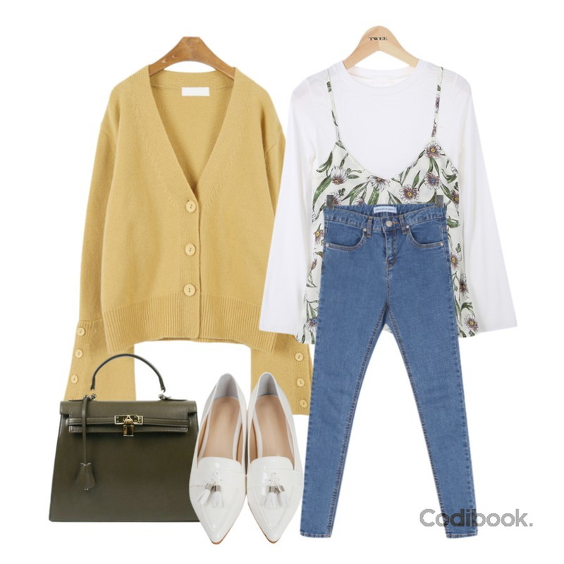 MINIBBONG 스웨덴 가디건,BULLANG GIRL 노크노크데님스키니P,TWEE Flower bustier tee set등을 매치한 코디