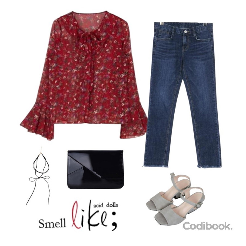 HATISS MARGARET BLACK CLUCH BAG,UPTOWN HOLIC 테크 pants,MIXXMIX 7194 장미 패턴 블라우스등을 매치한 코디