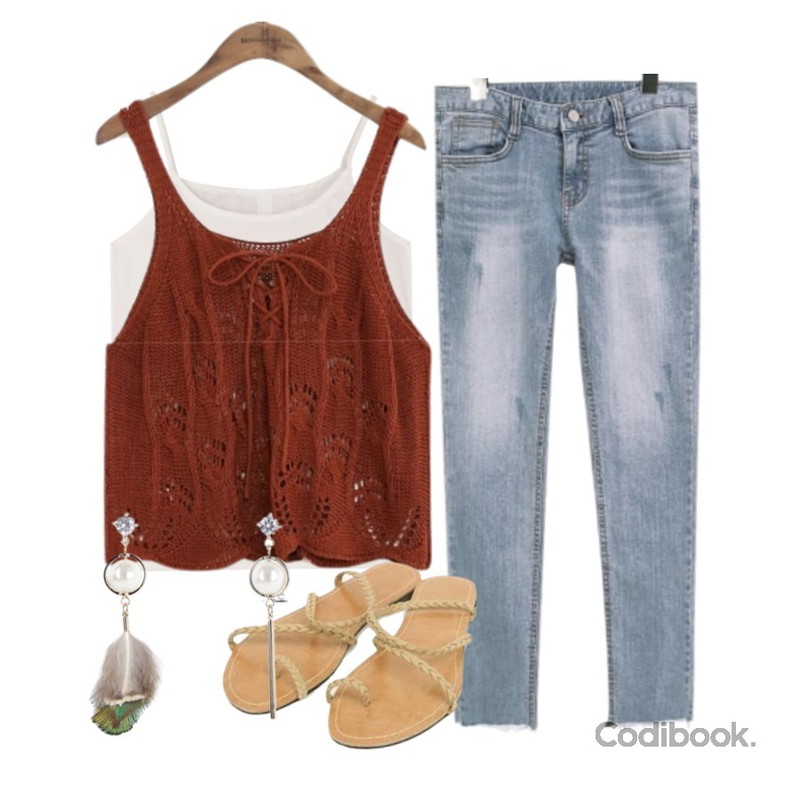 MIXXMIX 실크 끈나시,common unique [TOP] EYELET PUNCHING NEEDLE SLEEVLESS,common unique [BOTTOM] FRINGE WASHING DENIM SKINNY등을 매치한 코디