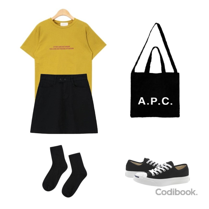 myblin 트윙클 펄 양말 (5color),AIN casual attention typo T (3 colors),MIXXMIX 221 스티치 버튼 스커트등을 매치한 코디