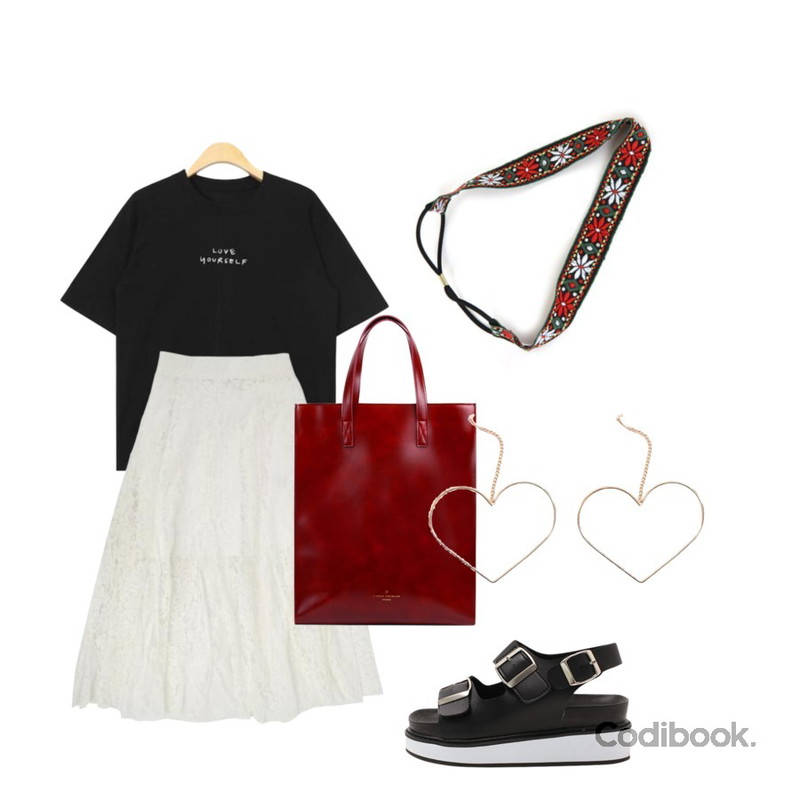 LOVELY SHOES [국내제작]로닌 통굽 샌들6cm,AIN love yourself typo T (2 colors),BBORAM 메리유 레이스 sk등을 매치한 코디