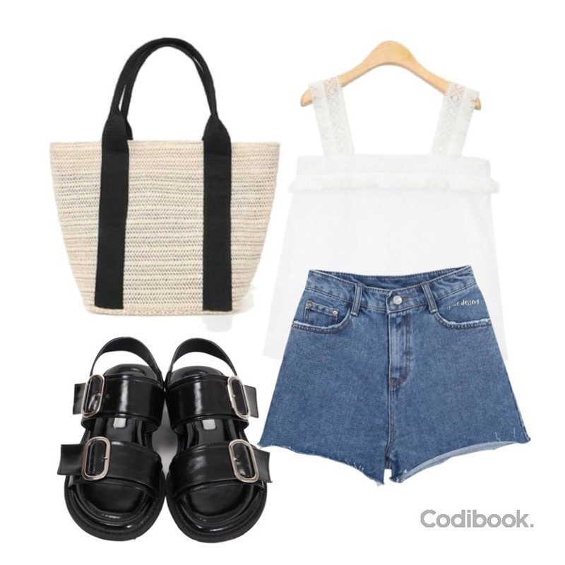 AIN tassel detail mini linen sleeveless (3 colors),AIN black strap picnic bag (3 colors),myblin 브레드 하이 숏 청바지등을 매치한 코디