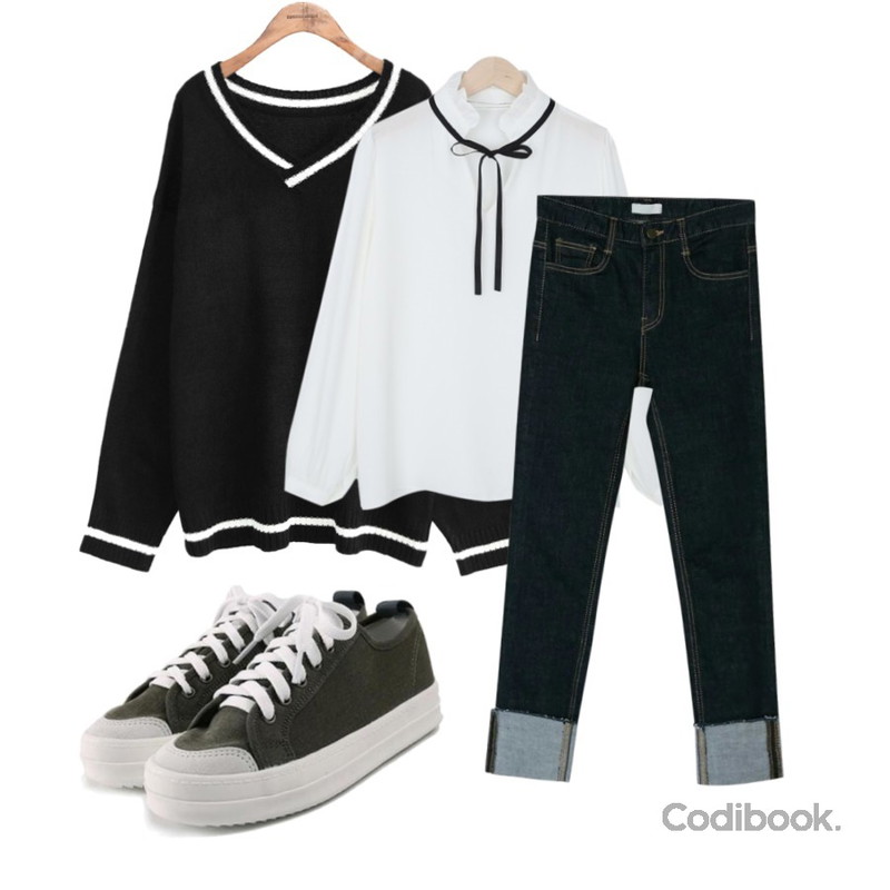 common unique [TOP] TINY V NECK KNIT,BANHARU alive basic roll-up jean,myblin 프릴 하이넥 리본 블라우스 (3color)등을 매치한 코디