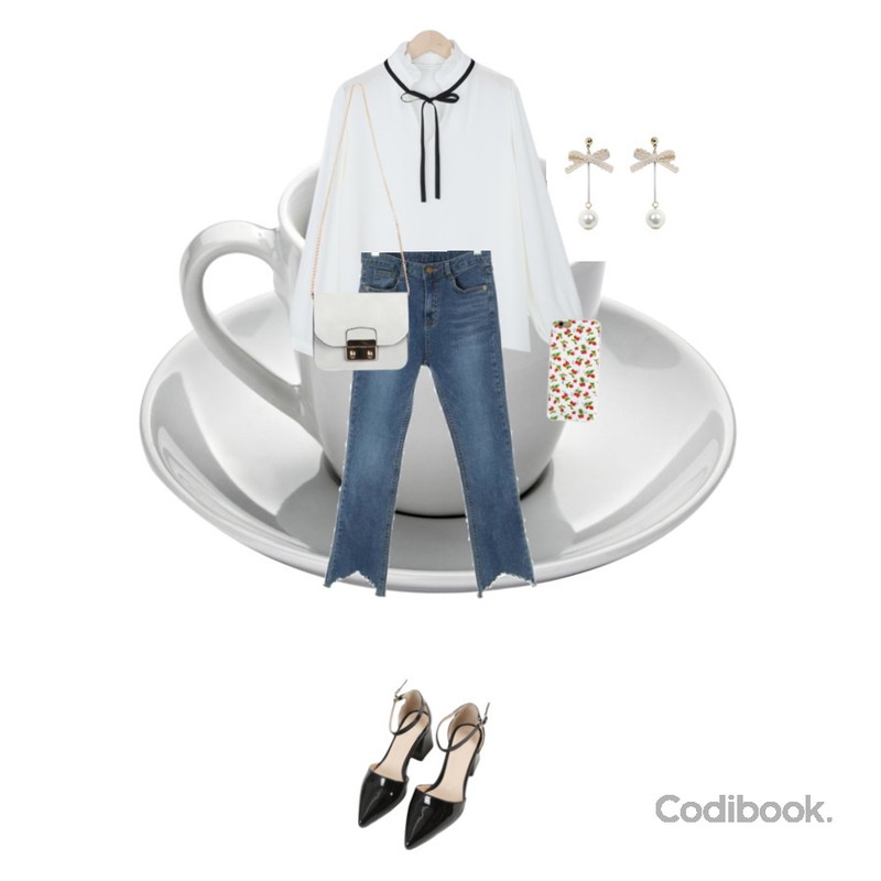 americano,TWEE 레이스리본진주 earring,myblin 프릴 하이넥 리본 블라우스 (3color)등을 매치한 코디