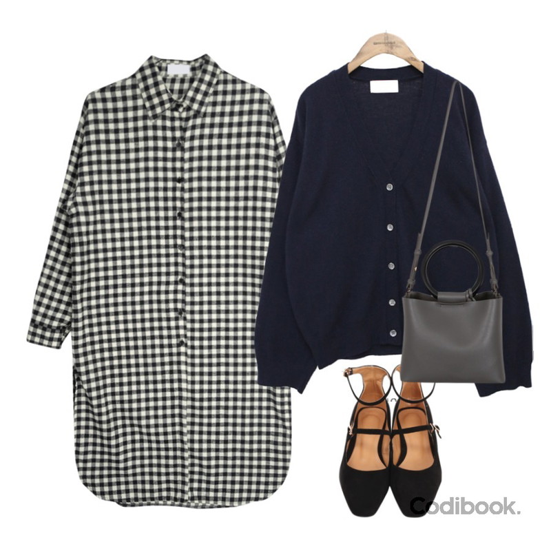 From Beginning Double strap middle heel_H (size : 230,235,240,245,250),GIRLS RULE 롱 체크 남방 (nb366),common unique [OUTER] MARGARET WOOL KNIT CARDIGAN등을 매치한 코디