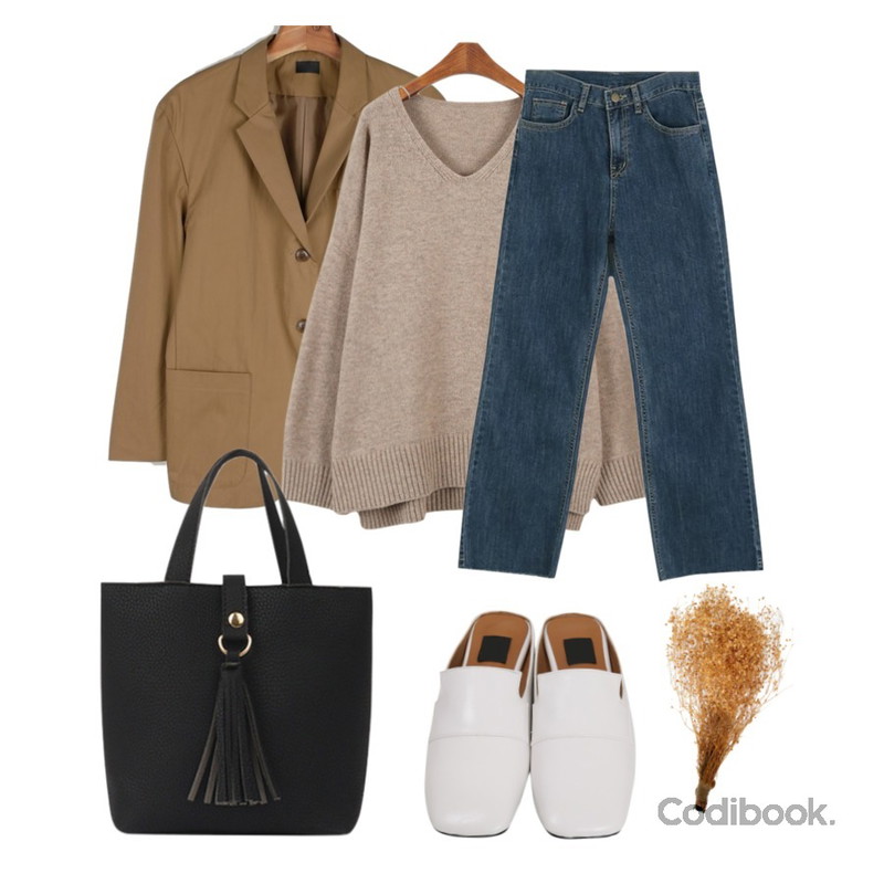 LOOK CHIC 글랜 빈티지 데님 팬츠,daily monday Single crunch jacket,MINIBBONG 코멘트 울 브이넥니트 (램스울40%)등을 매치한 코디