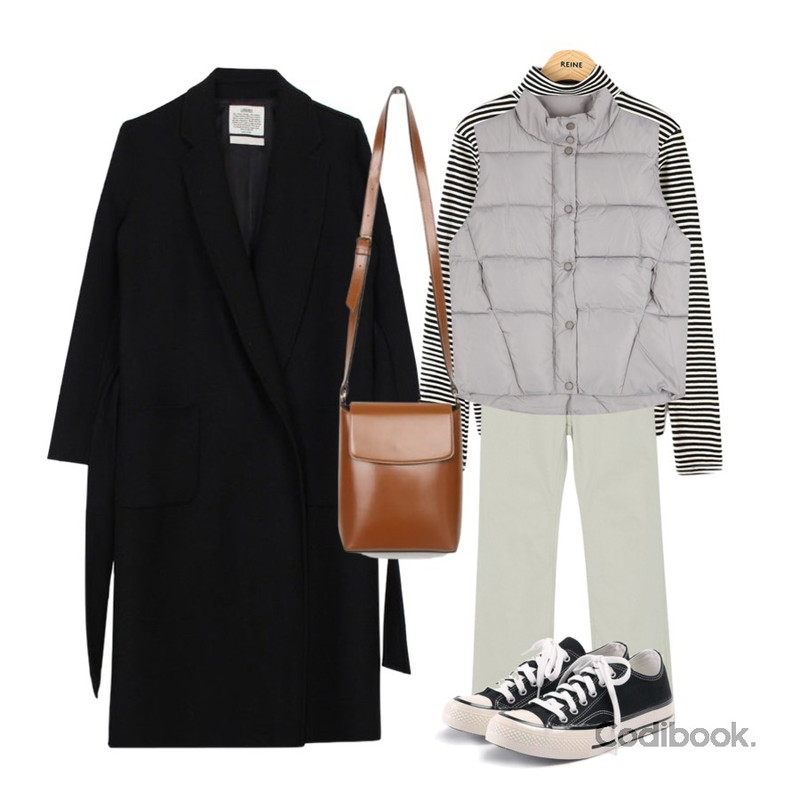 biznshoe Handmade belted long coat (3color),Reine 모엘 스트라이프 터틀넥 티셔츠,BANHARU cozy cotton banding pants등을 매치한 코디