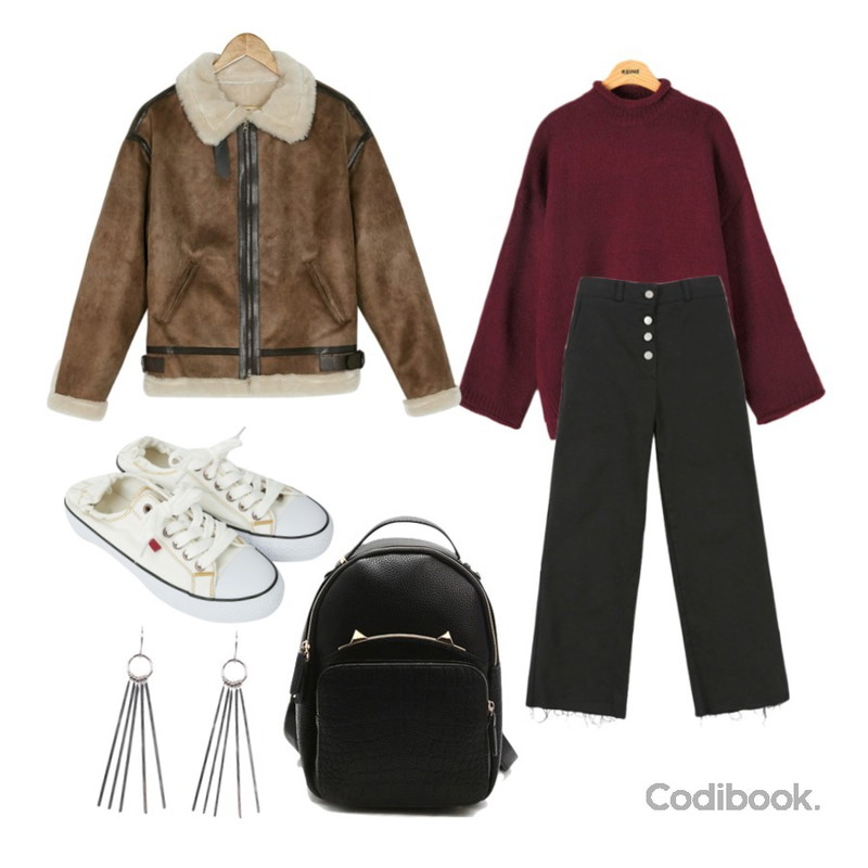 MINIBBONG 포버튼 코튼일자팬츠,BANHARU loose fit high neck mustang,Reine 프릿 하프 넥 루즈핏 니트등을 매치한 코디