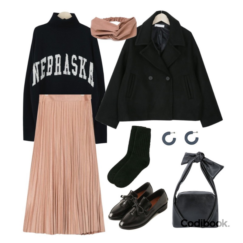 AIN girlish suede pleats skirt,myblin 울 루즈 숏 코트 (3color),myblin 레터링 울 폴라 니트 (4color)등을 매치한 코디