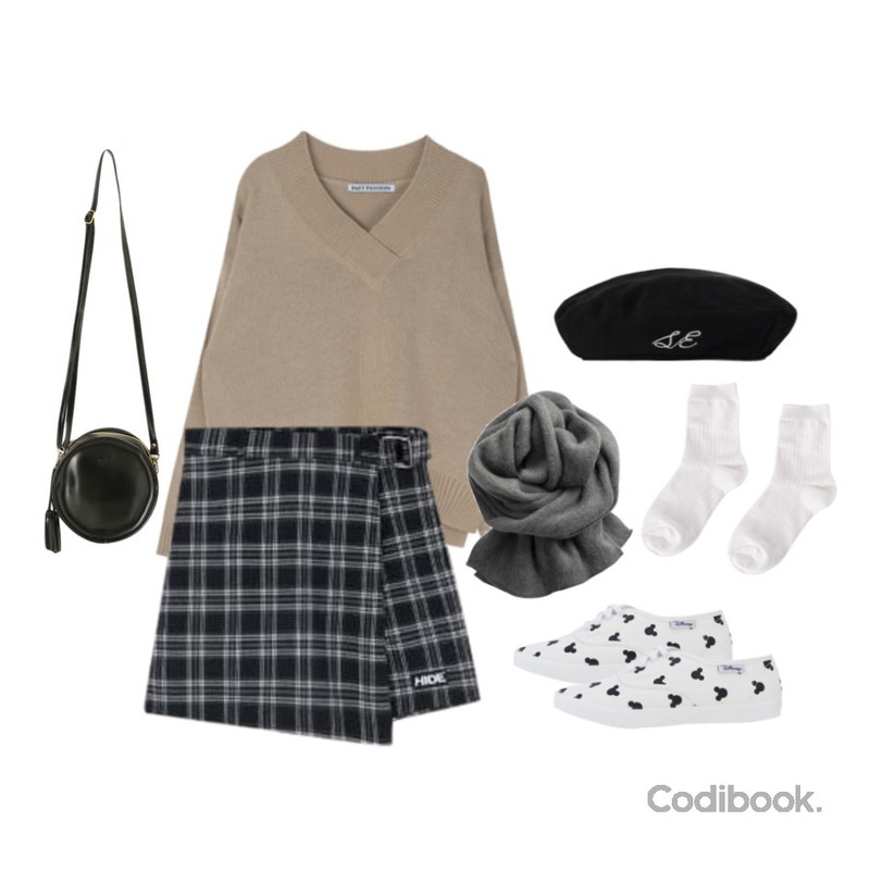 biznshoe Pastel color socks (7color),MIXXMIX Check Ring Wrap Skirt Pants,MIXXMIX 시즌컬러 브이넥 니트등을 매치한 코디