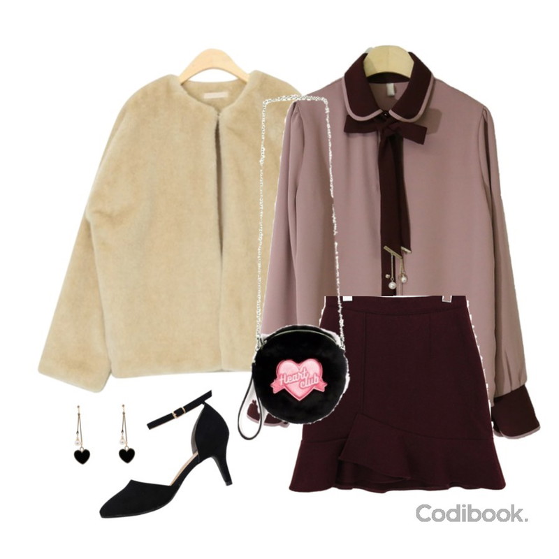SOMEDAYS 로렌 진주 블라우스(2color),AIN symbol mink fur jacket,common unique [SKIRT] BLOSSOM FLARE WOOL MINI SKIRT등을 매치한 코디