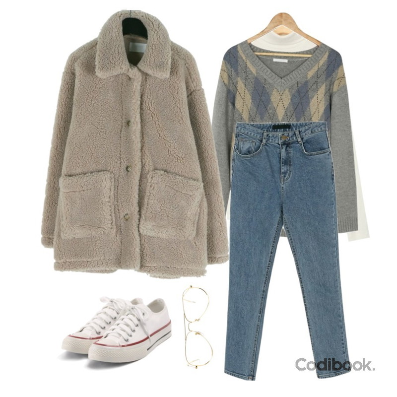 BANHARU daily v-neck argyle wool knit,BANHARU highwaist slim straight denim pants,AIN simple soft polar long sleeve T등을 매치한 코디