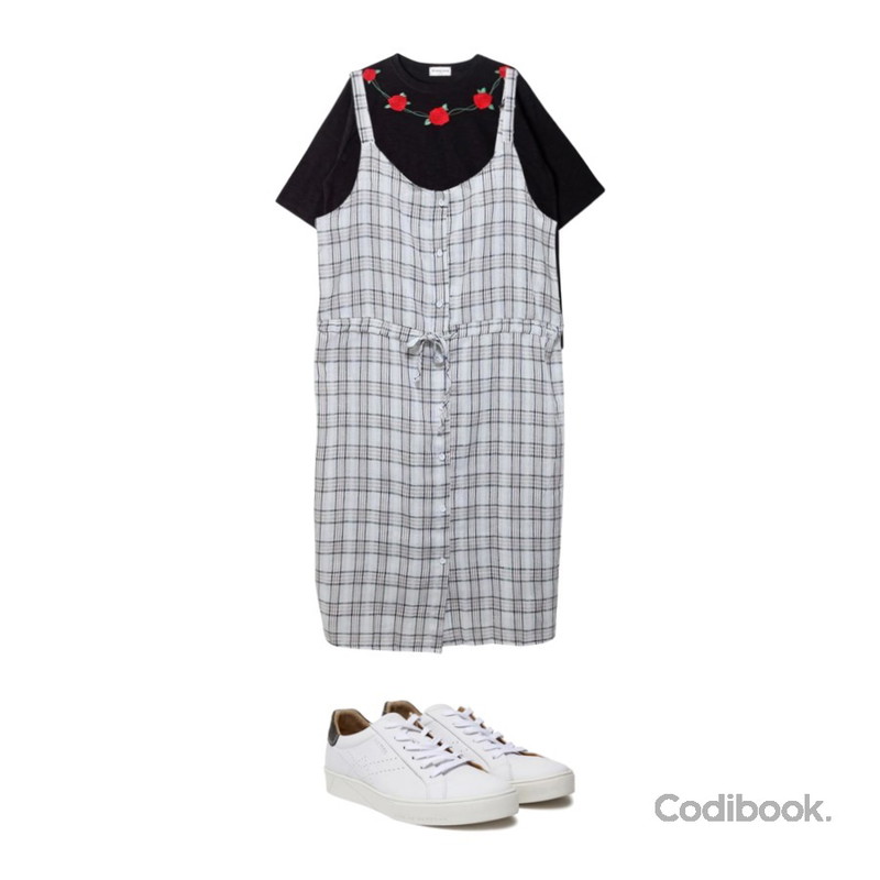 HATISS Broome Rebecca White sneakers,GIRLS RULE 넝쿨장미티 (t2953),LOVABLE 체크리본 원피스 (2color)등을 매치한 코디
