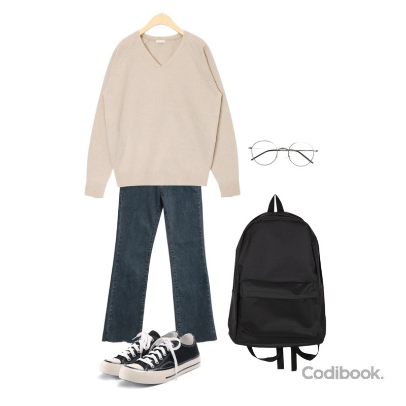 ROCOSIX simple coton sneakers,AIN thin v-neck wool knit,common unique [BOTTOM] NAPPING BOOTS CUT DENIM PANTS등을 매치한 코디