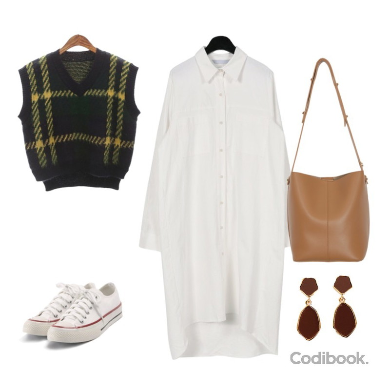ROCOSIX simple coton sneakers,daily monday Basic long shirts one-piece,ROCOSIX classic check VT등을 매치한 코디