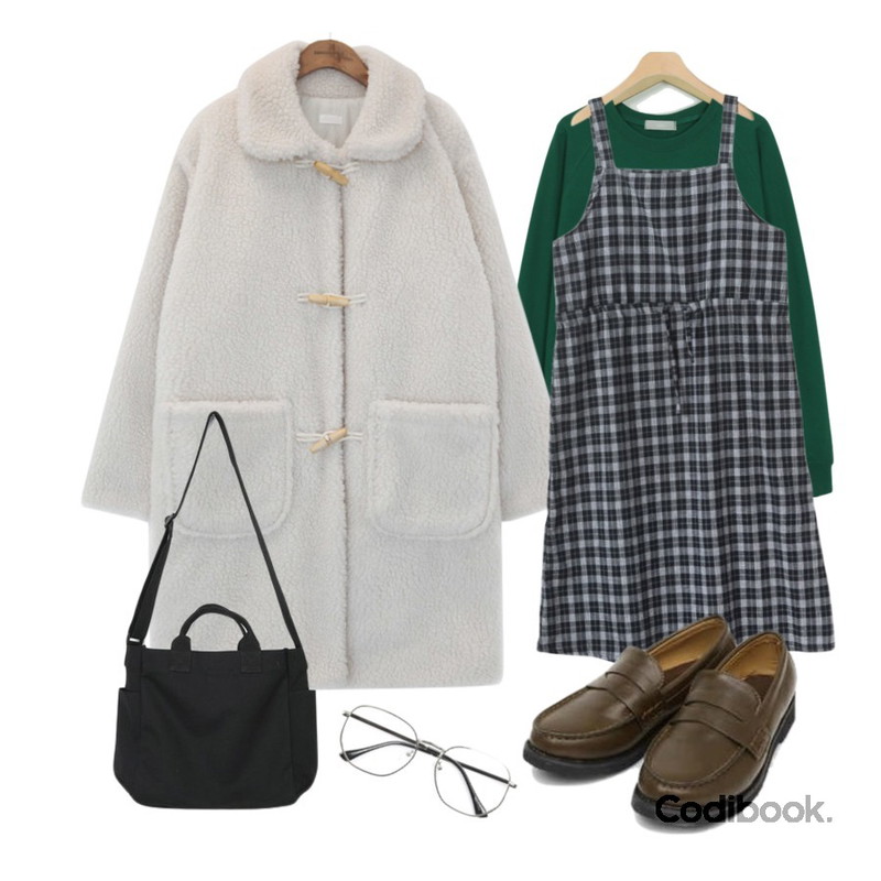 common unique [OUTER] DUMBLE COLLAR DUFFLE COAT,OBBANG STYLE 메리드 체크 원피스,From Beginning Heaton school mtm_H (size : free)등을 매치한 코디