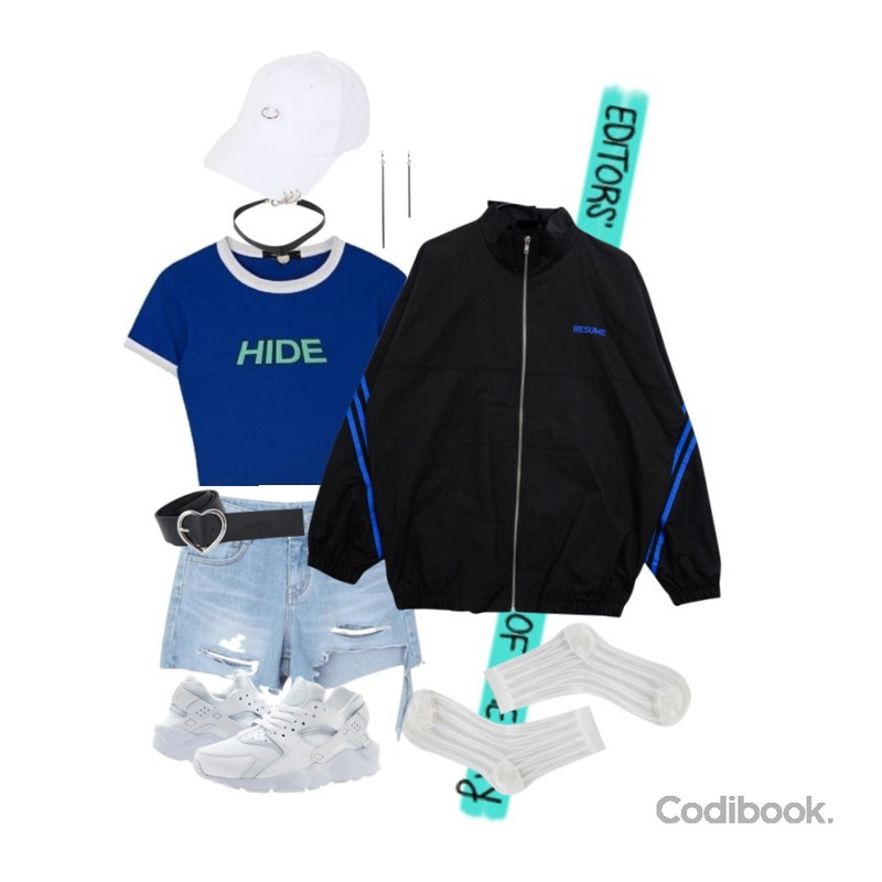 Untitled,BULLANG GIRL 버티컬시스루양말,MIXXMIX HIDE Logo Color Crop Top등을 매치한 코디