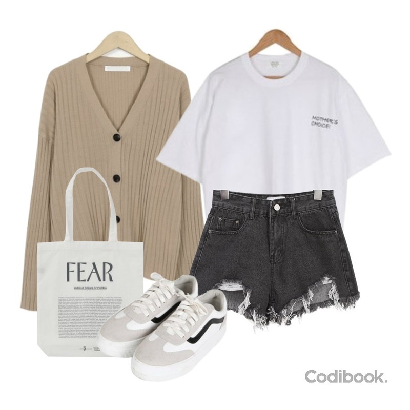 common unique [BOTTOM] MAVEL DAMAGE DENIM SHORTS,From Beginning Need v-neck golgi cardigan_S (size : free),BULLANG GIRL 킵데이T등을 매치한 코디