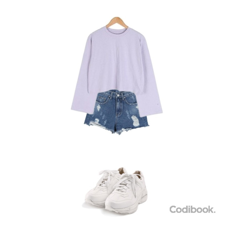 ROCOSIX active basic sneakers,BULLANG GIRL 보호본능자극T,BULLANG GIRL 다름과새로움청P등을 매치한 코디